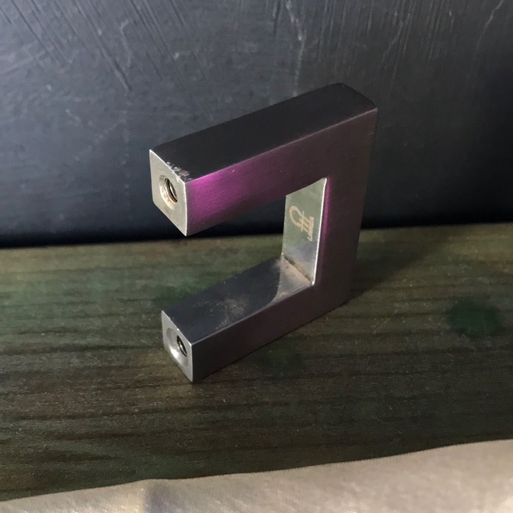 Linnea Small Square Pull